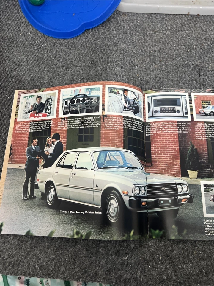 Folleto catálogo de ventas Toyota Corona 1978 Foto 4 de 4