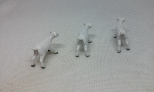 Nuevas figuras de animales Ray FARM COUNTRY animales cabras alpinas británicas 1/32 años 90 3 piezas - Imagen 3 de 5