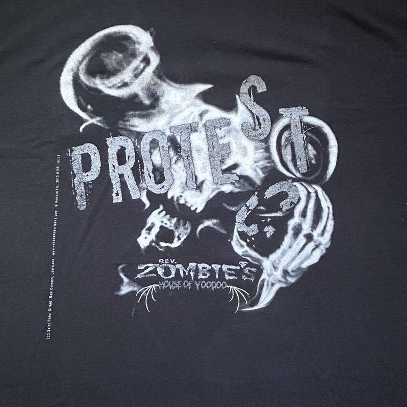 Zombie Apocalypse Happy Halloween  Black T-Shirt Men’s Size 2XL Voo-Doo