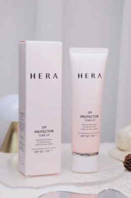 HERA UV Protector Tone Up Sun Cream 1.69oz / 50ml SPF50+/PA++++with Gift