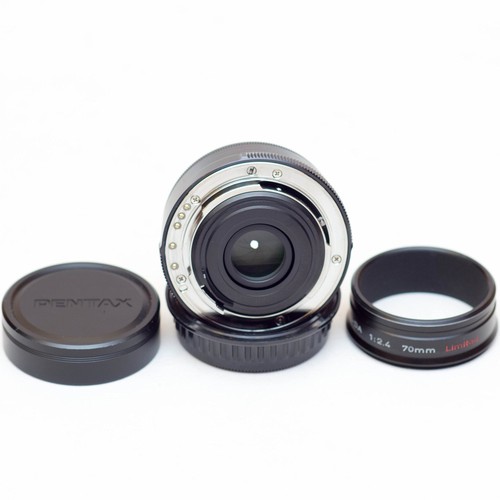 Pentax 70mm f/2.4 DA Limited Lens for Pentax and Samsung Digital SLR Cameras - Picture 5 of 6