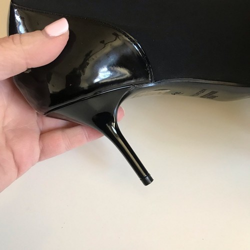 Love Moschino Botines Clásicos Negro Rosa Acentos Patente Puntera Usados en Excelente Condición Talla 38 Tacón - Imagen 6 de 13
