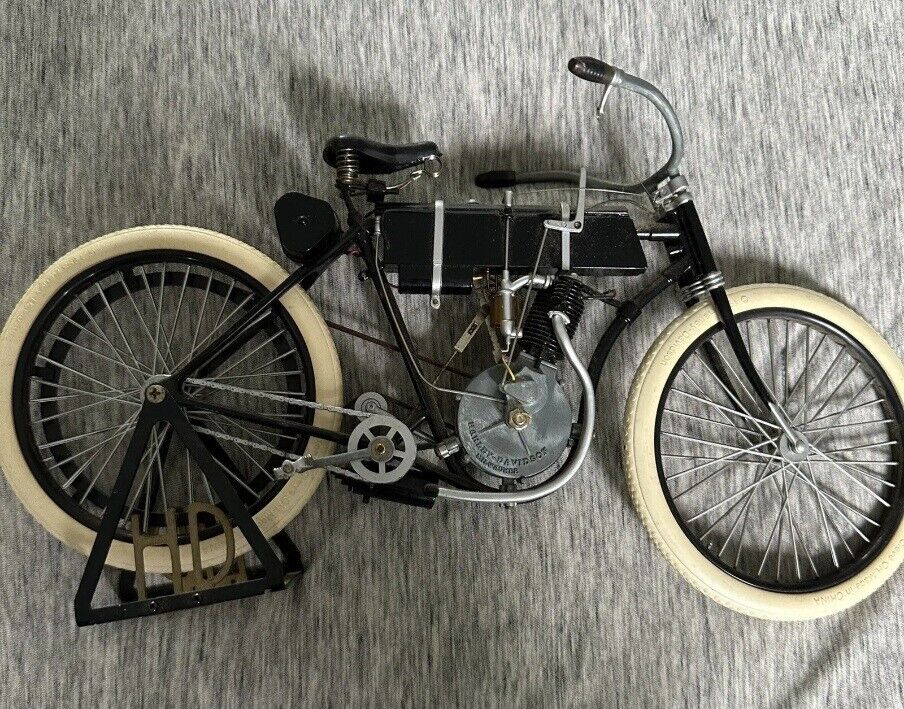 🚨🚨VINTAGE AUTHENTIC REPLICA 1903-1904 HARLEY-DAVIDSON 1-6