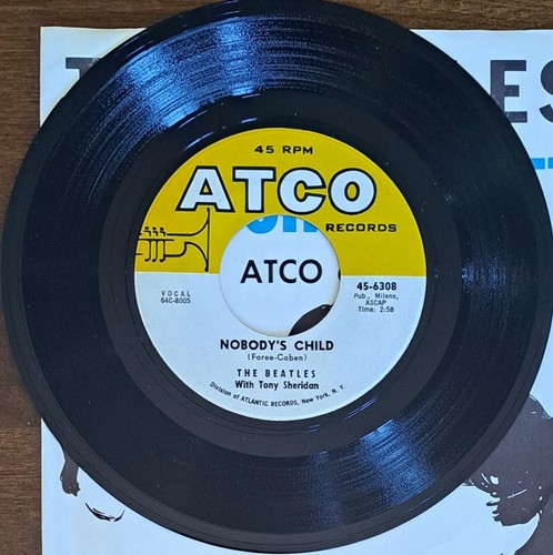 RARE! BEATLES EX++ SLEEVE & VINYL "Ain't She Sweet '64 CRISP LIKE-NEW! FEW BENDS - Picture 3 of 15
