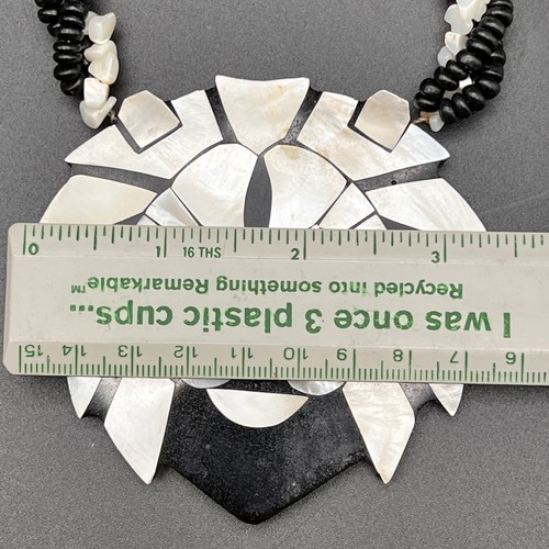 Lee Sands Lion Head Costume Statement Necklace/1970s/Shell Inlay/Black White/20" - Picture 6 of 8