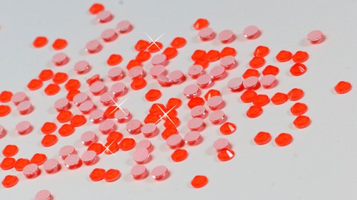 Hotfix DMC Basic NEON ORANGE SS20 Stück wählbar zum aufbügeln Glitzer Strass - Picture 2 of 18