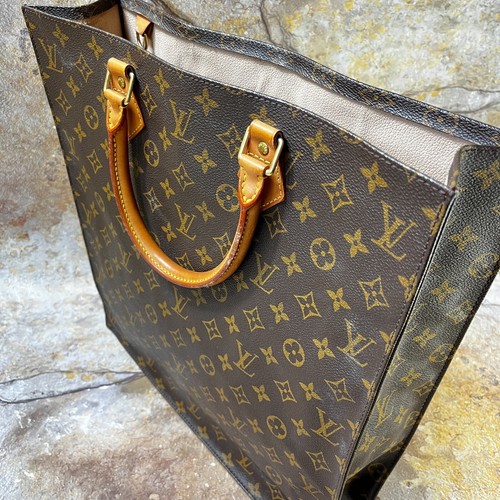 Louis Vuitton Sac Plat Monogram Tote Bag - Picture 3 of 13