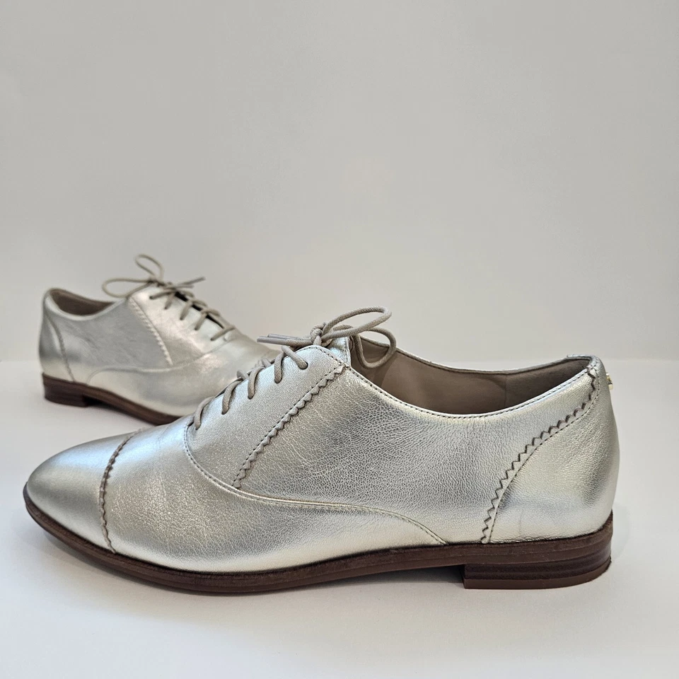Oxford Cole Haan The Go-To Arden para mujer, cuero real metálico dorado suave, talla 8