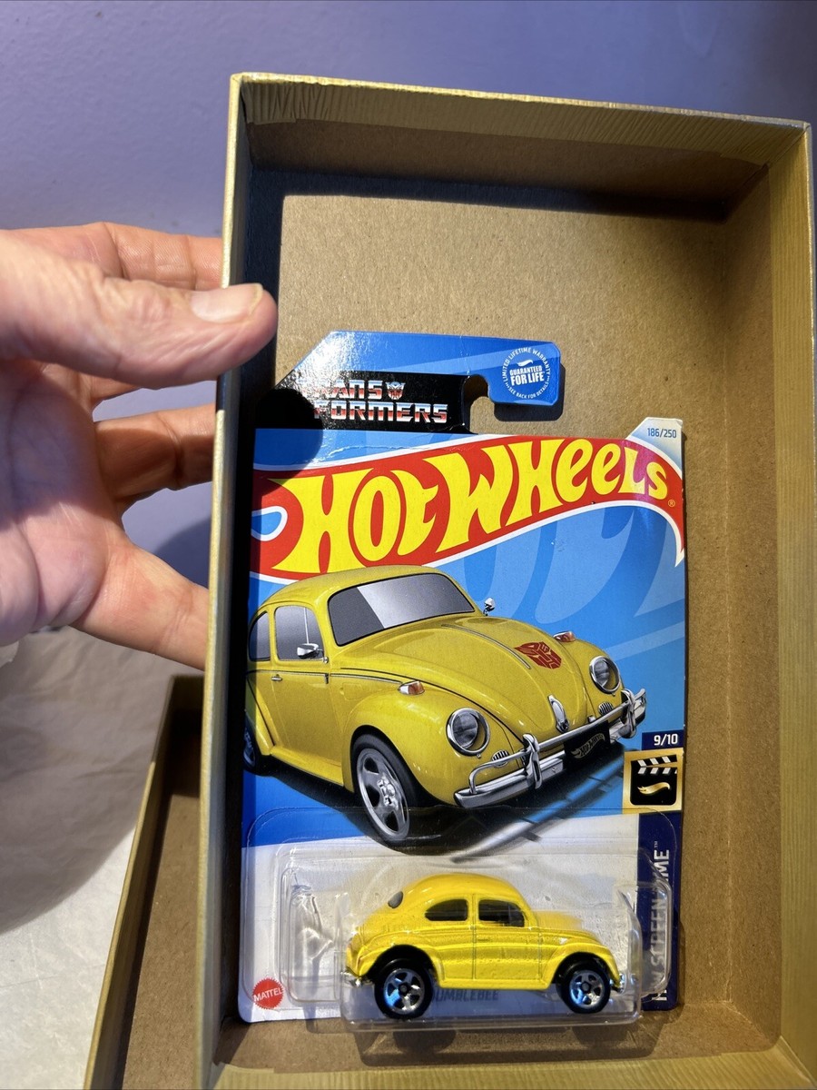 Mattel Hot Wheels Screen Time Transformers Bumblebee 9/10 186/250 - 1:64 Mattel Hot Wheels Screen Time Transformers Bumblebee 9/10 186/250 - 1:64