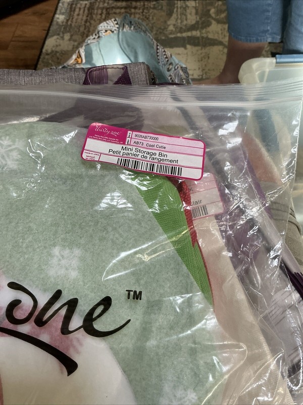 Thirty-One (31) mini storage bin cool cutie pattern new in package red and green