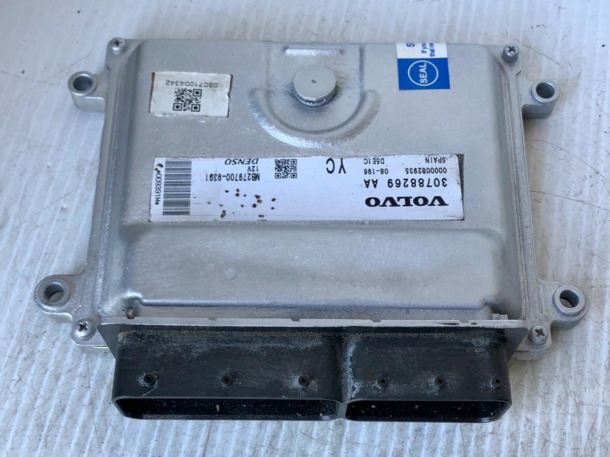 2008 - 2010 Volvo XC70 XC90 V70 Engine Computer Module ECM P