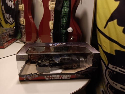 Jada Die-Cast Smokey And The Bandit 1977 Pontiac Firebird Bundle - Picture 2 of 3