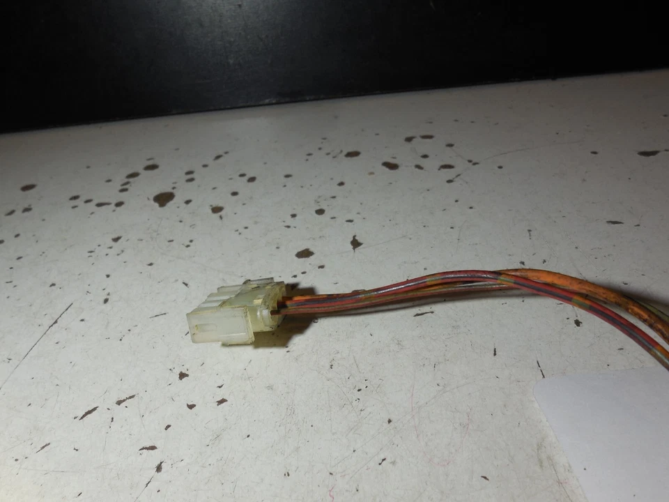 Conector de cableado de altavoz abierto para puerta coleta 1378115 se adapta a 93-96 BMW 850CSi 840Ci Foto 3 de 4