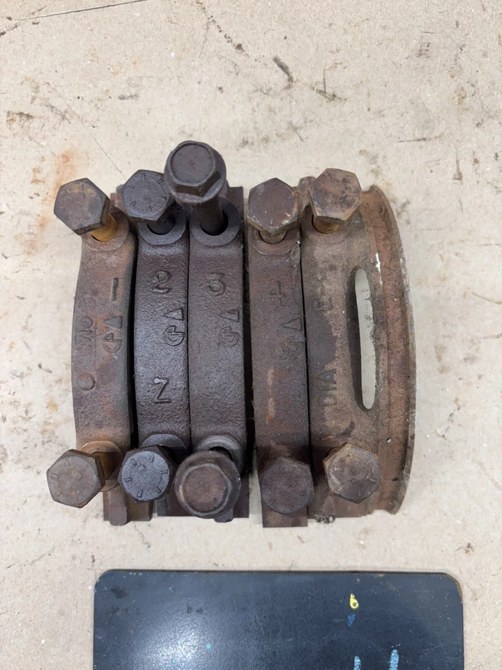 1970 71 74 77 1978 1979 1980 Ford F150 F250 400M 400 bloque cigüeñal tapas principales Foto 3 de 4