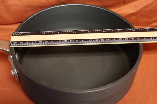 Kommerzielles Aluminium-Kochgeschirr 2 Quart Topf 5002 & Kirkland Signatur 3 Quart. Etikett 5t - Bild 7 von 24