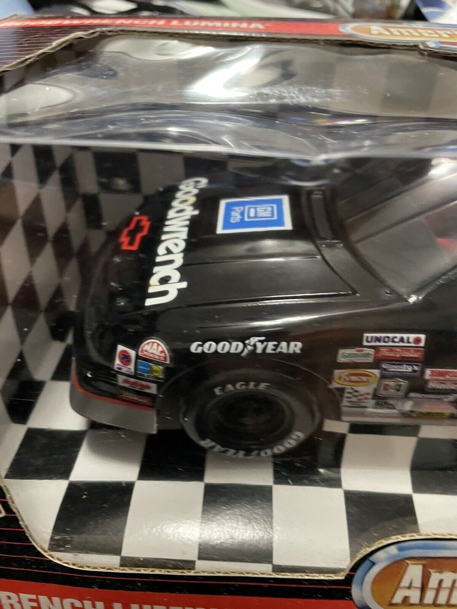 AmericanMuscle 1/18スケールGOODWRENCH LUMINA Dale Earnhardt | Lumina | American Muscle Goodwrench 1/18