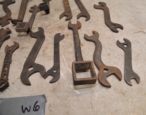 John Deere JD50 JD51 JD52 MP wrench tractor implement & more collectible tools - Picture 12 of 14