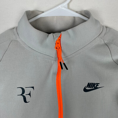 NIKE RF TENNIS JACKET SILVER USED品 裏起毛 NIKE RF TENNIS JACKET SILVER USED品 裏起毛