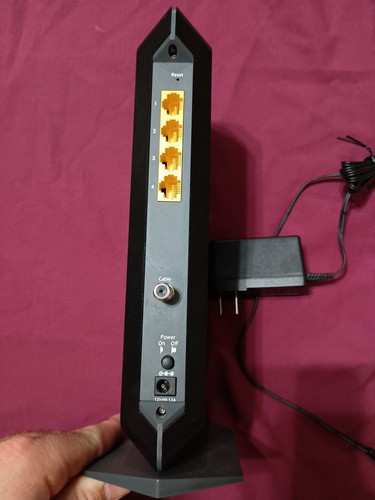 NETGEAR Nighthawk CM1100 Cable Modem - Photo 2/4