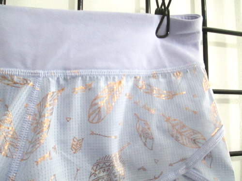 IVIVVA / LULULEMON ๐ธ SIZE 14==BLUE & METALLIC GOLD / YOGA / ATHLETIC SHORTS - Picture 2 of 11