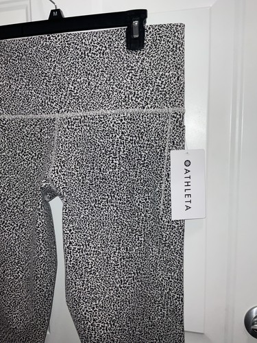 NUEVO CON ETIQUETAS Leggings Capri Texturizados Athleta Salutation Stash II Con Bolsillos Para Mujer’s XL - Imagen 3 de 9