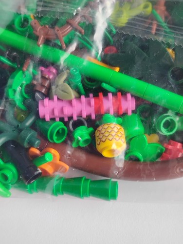 LEGO Lot Of Plants Greenery Palms Flowers Trees Tropical Island Misc - Picture 11 of 13
