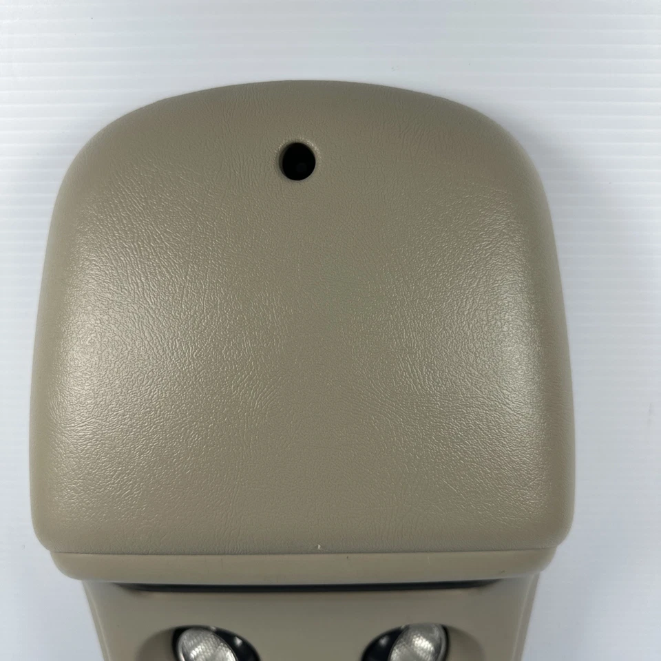 03-06 Chevy Silverado GMC Sierra Overhead Console Dome Map Lights Roof storage - Image 3 of 4