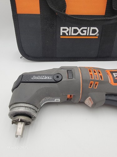 RIDGID 12V R8223406 Oscillating Drill Driver And Power Handle R8223500 - Picture 3 of 7