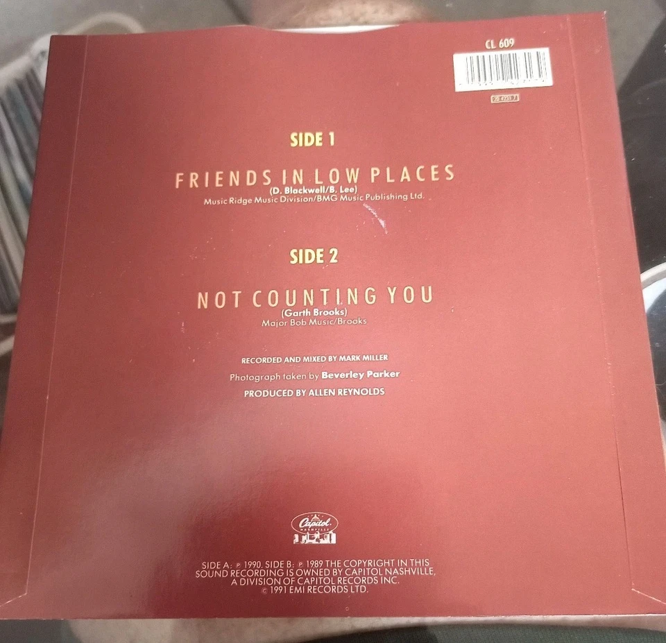 RARE GARTH BROOKS 7" SINGLE FRIENDS IN LOW PLACES CL 609 1991 UK NM/EXC - Image 2 of 4