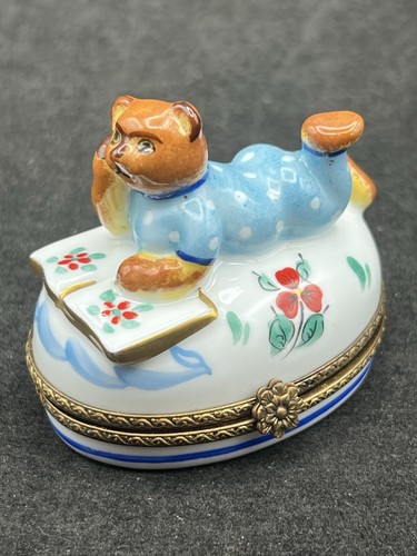 Dubarry Limoges France Hand-Painted Porcelain Trinket Box Bear Reading Book Blue - Picture 3 of 11