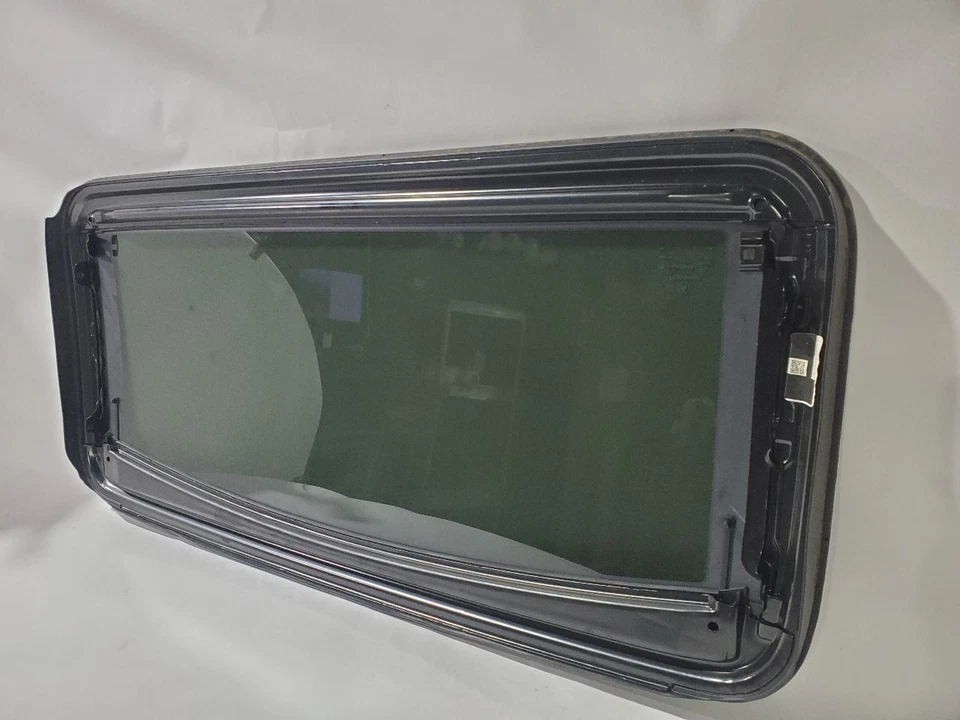 2013 2014 2015 2016 2017 2018 Acura RDX OEM Sunroof Glass Only - Image 4 of 4