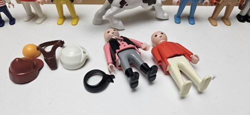 Large Lot 34 Vintage Playmobil Geobra Figures 70s 80s 90s Bundle + Accessories!! - Picture 12 of 18