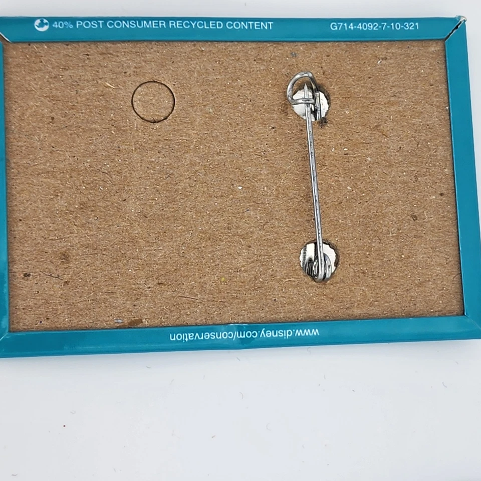 Broche Disney Worldwide Conservation Fund "The Seas With Nemo & Friends" lote de dois - Imagem 3 de 4