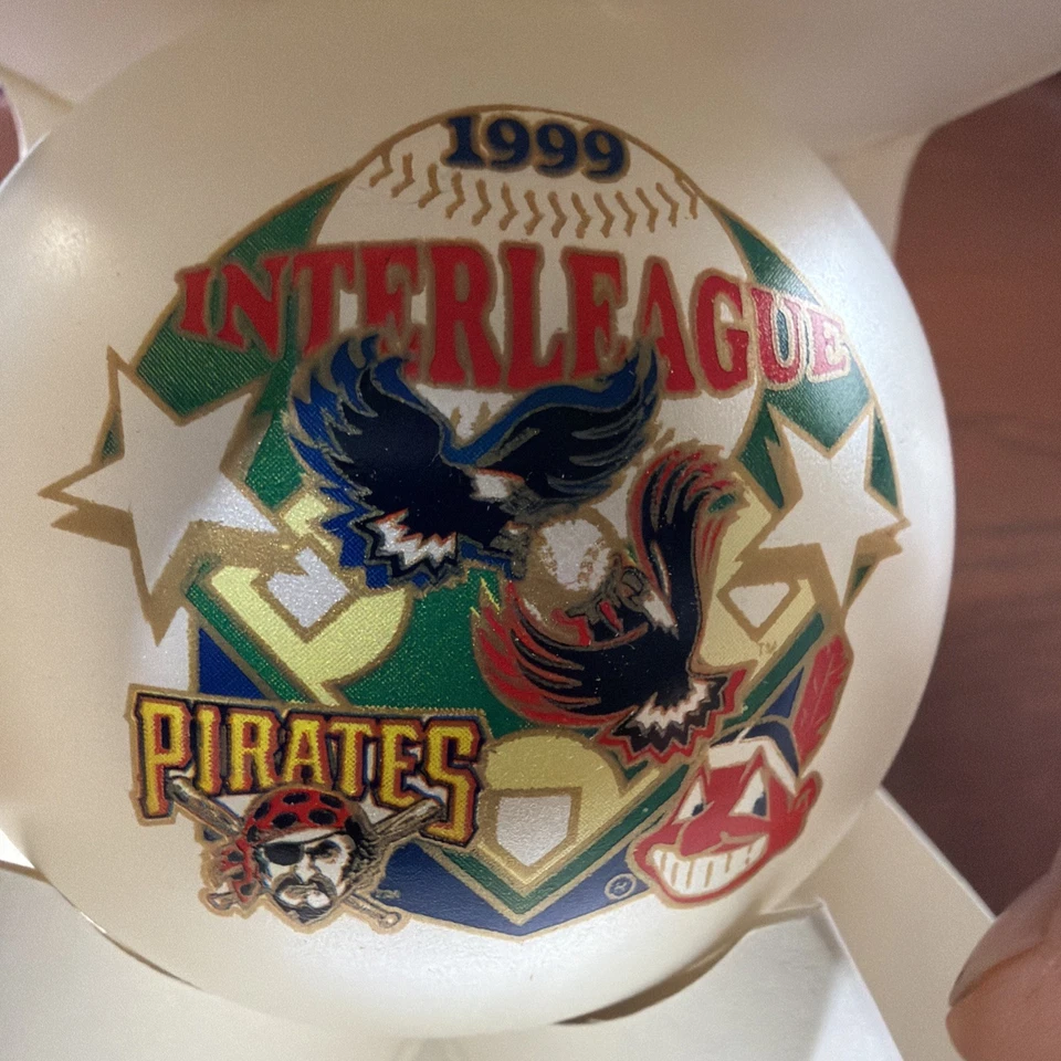 Christmas Ornament - 1999 INTERLEAUGUE - CLEVELAND INDIANS V PITTSBURGH PIRATES - Image 4 of 4