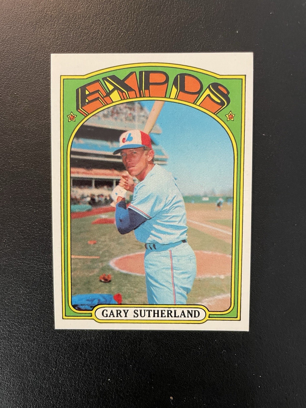 1972 Topps #211 Gary Sutherland a HIGH GRADE ! SHARP!