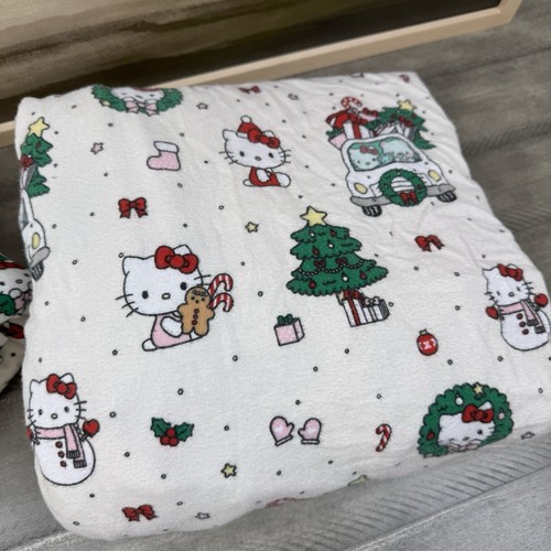 Pottery Barn Teen Hello Kitty Christmas Organic 2-piece Sheet Set Queen Read - Picture 4 of 11