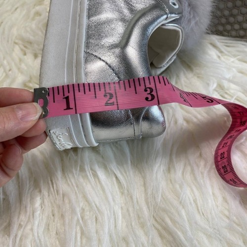 Sam Edelman Leya Silver Metallic Leather Pom Pom Sneakers Womens Size 5M - Picture 13 of 13