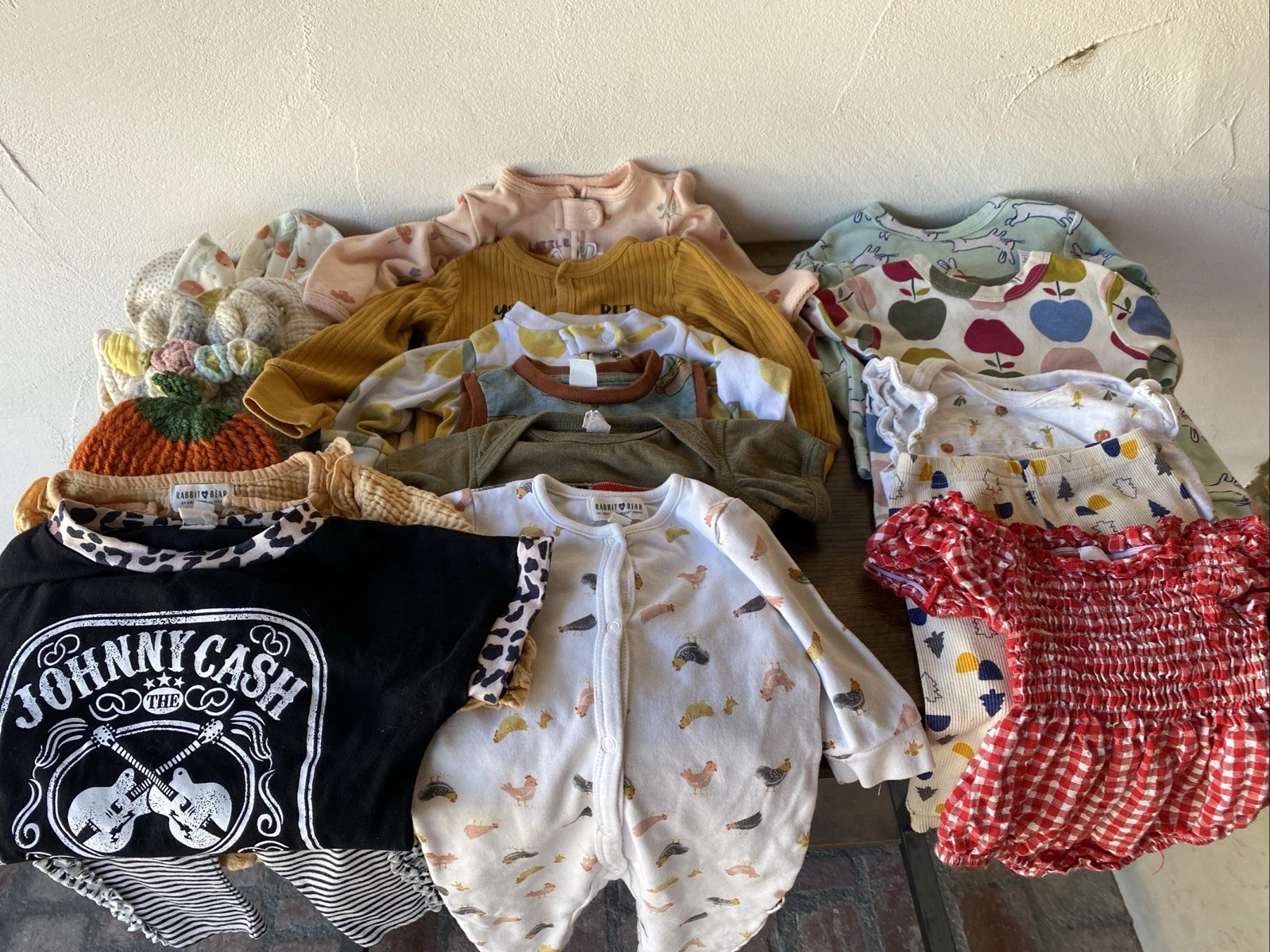Girls Infant 3-12 Mos Lot Baby Gap Rabbit Bear Modern Moments & Beanies Hat Lot