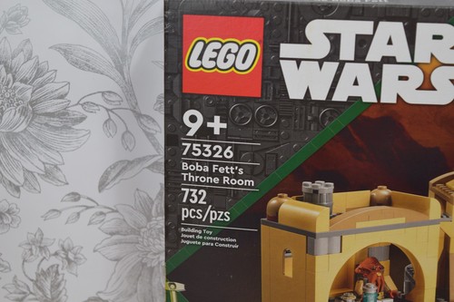 LEGO Star Wars: Boba Fett's Throne Room 732 Piece Building Set (75326) New - Picture 5 of 9