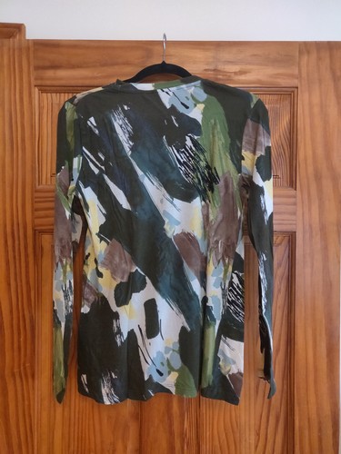 SIMPLY VERA Multicolor Rayon Abstract Long Sleeve Tee, size L - Picture 2 of 3
