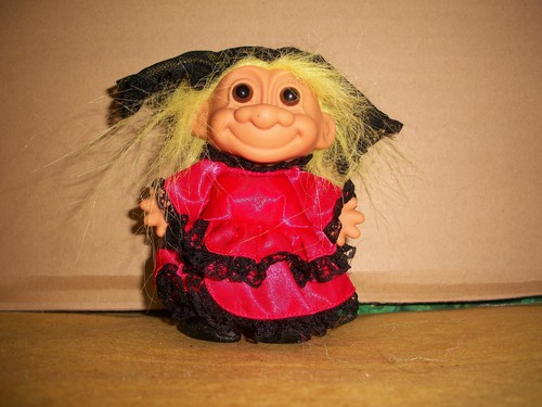 TROLL RUSS BERRIE COLLECTIBLE 5" AROUND THE WORLD FRANCE GERMANY SPAIN TROLL LOT - Picture 4 of 4