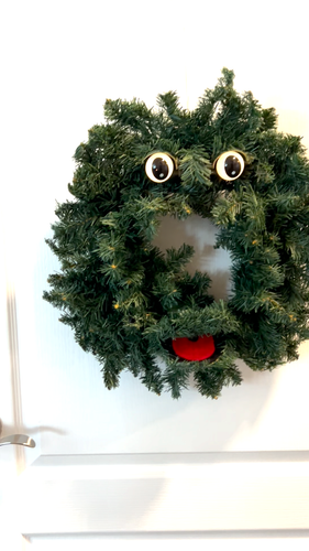 VTG Christmas 1997 Gemmy Talking Wreath Sings Lights Up VIDEO Mouth Not Moving - Video 1 of 1