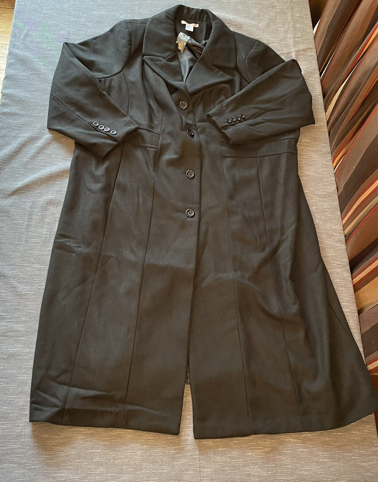 Picture 1 of 9
