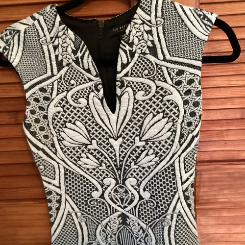 Womens TED BAKER Grey/white Knit Dress size 1 - Picture 2 of 5