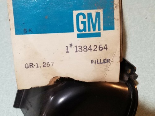 Nos GM 1968 69 Buick Skylark GS Sport Wagon Grille mount plastic bracket ex B7 - Picture 2 of 2