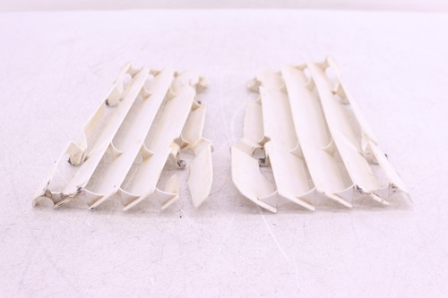2018 18 BETA 300 300RR OEM FRONT RADIATOR GUARDS FINS PLASTIC BT1 - Picture 10 of 19