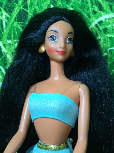 Mattel Disney Jasmin in einer funkelnden High-End-Attraktion mit Perlen, die in sehr gutem Zustand ist - Bild 2 von 10