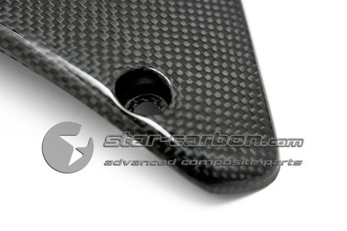 PROTECTOR DE CADENA INFERIOR DUCATI HYPERMOTARD 796 1100 FIBRA DE CARBONO - Imagen 2 de 3