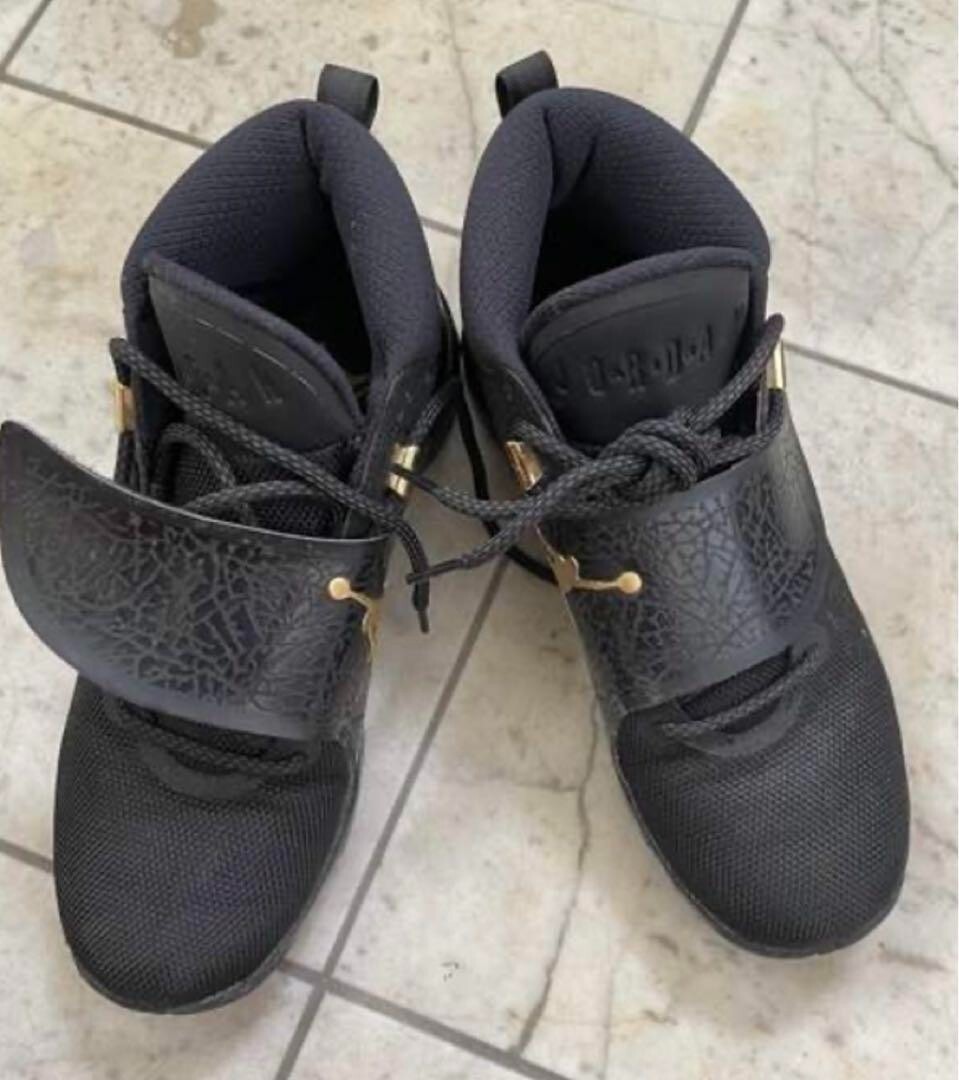 Jordan Brand（NIKE） - 日本未発売 JORDAN ZOOM ジョーダン ズーム BLACK &amp; GOLD Jordan Zoom '92 Black Metallic Gold for Sale | Authenticity