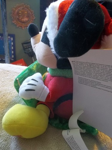 MICKEY MOUSE WOBBLIN' TOBOGGAN WITH MUSIC (C12) - Picture 3 of 5
